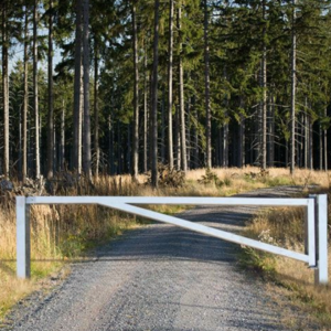 DuraGate DGT-BS Super-Duty Steel Barrier Gate Square Tubular 10-1/2 - 16 Ft. Long Kit